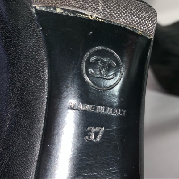 vintage CHANEL size 37 quilted calfskin ANKLE BOOTIES - Picture 11 of 16